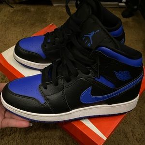 Jordan 1 Mid